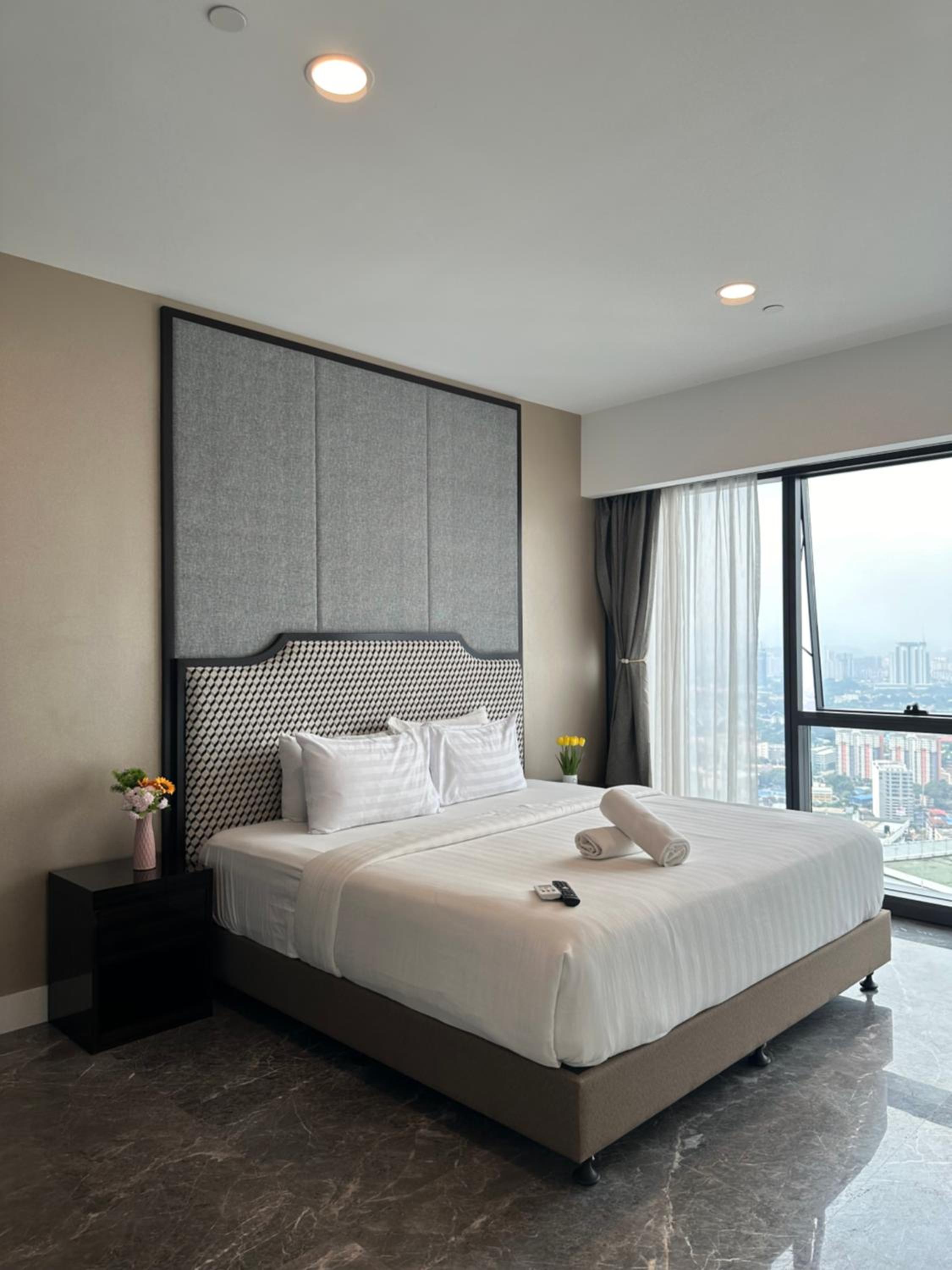 Platinum suites 2 klcc by BHS