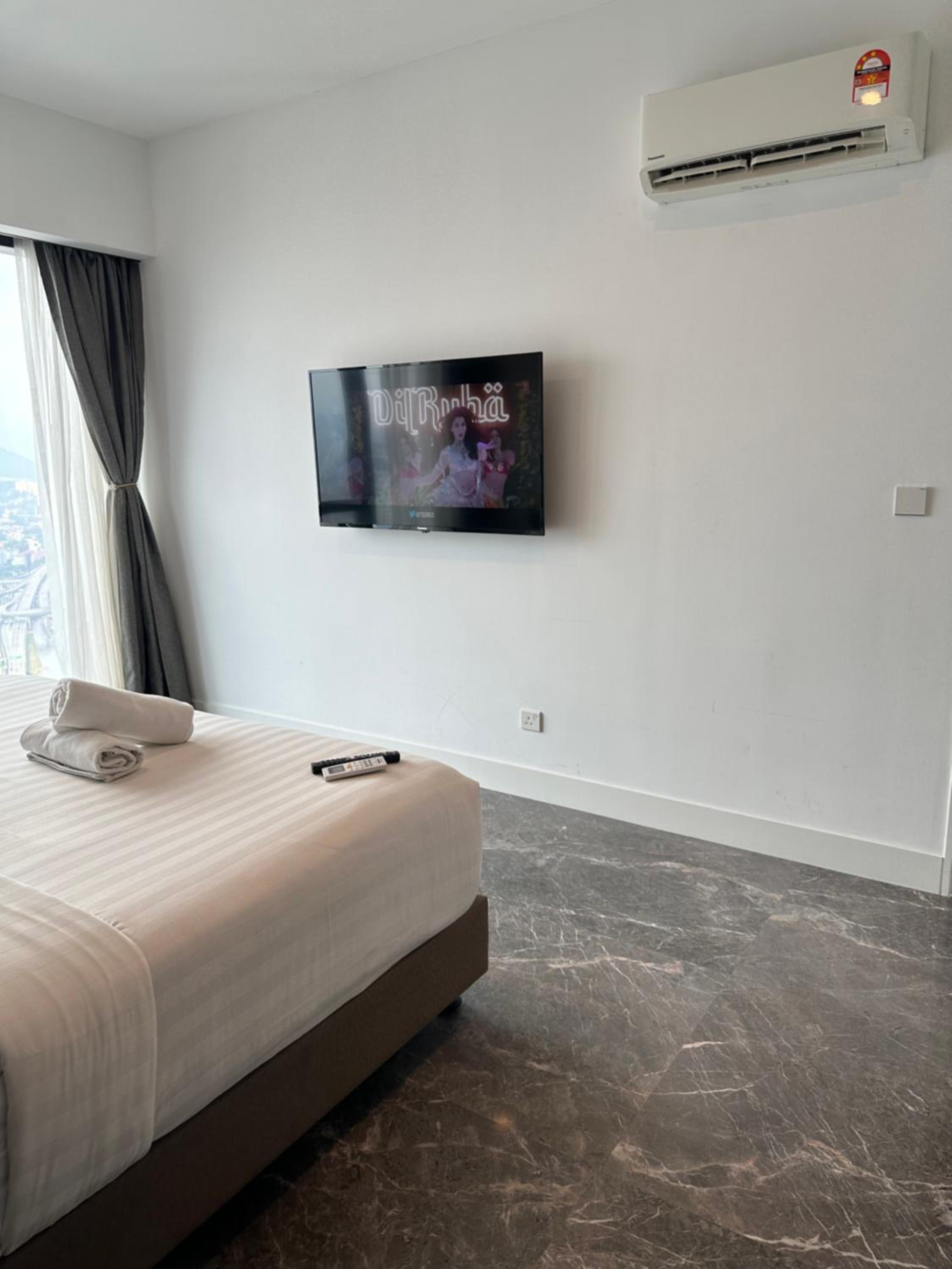 Platinum suites 2 klcc by BHS