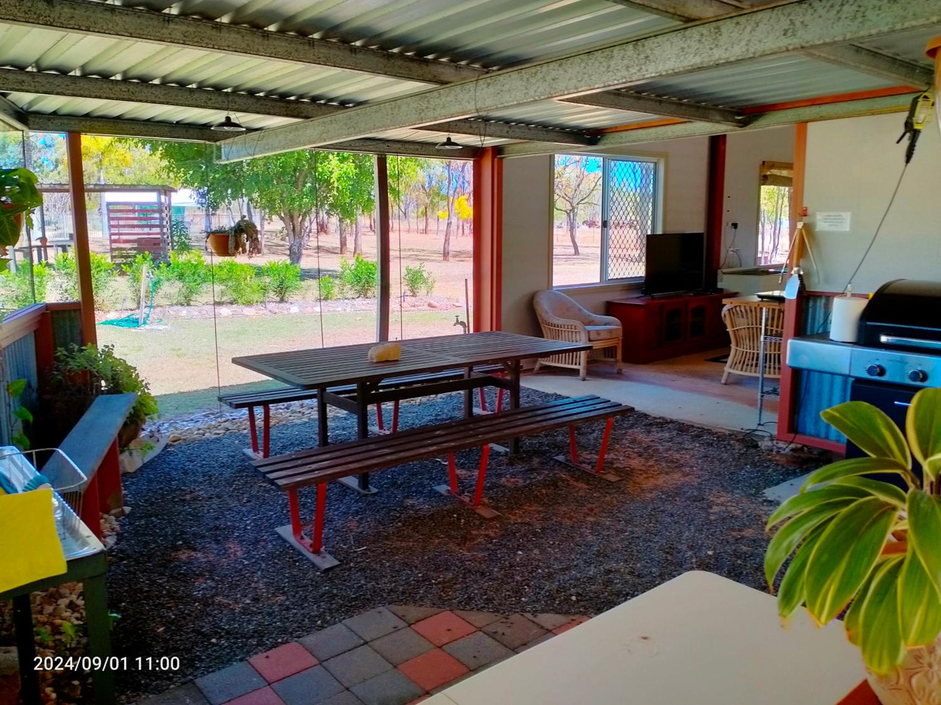 Tamarind Gardens Camping, Caravans, Accommodation