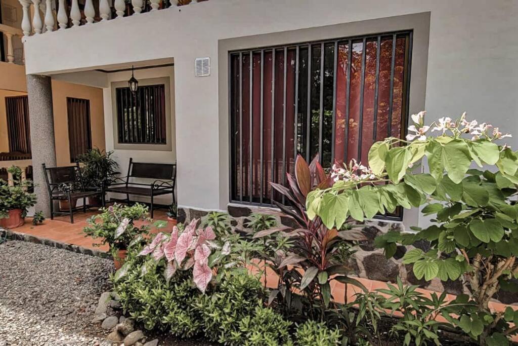 Manuel Antonio Beach VON HOUSE