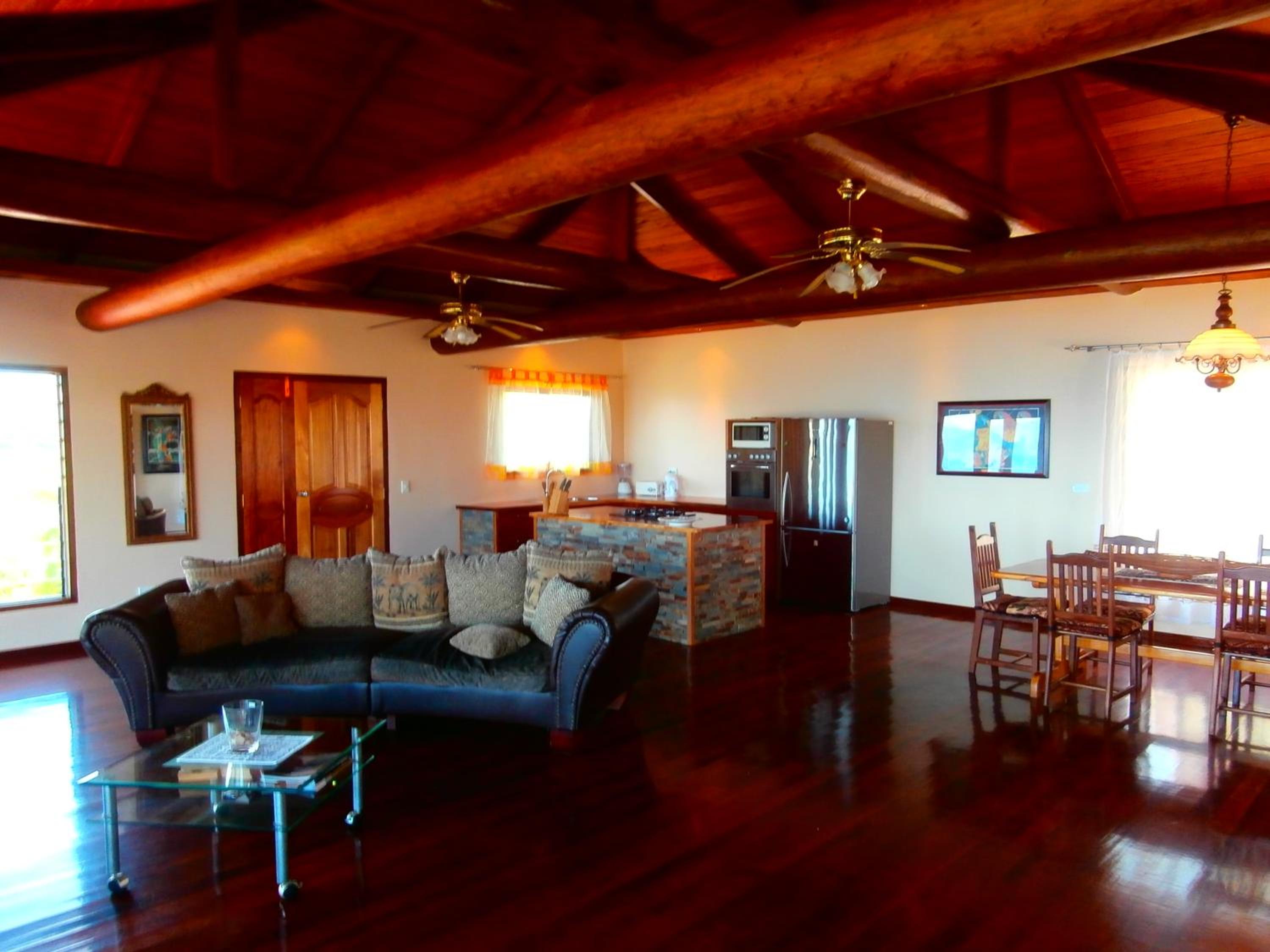 Korovesi Sunshine Villas