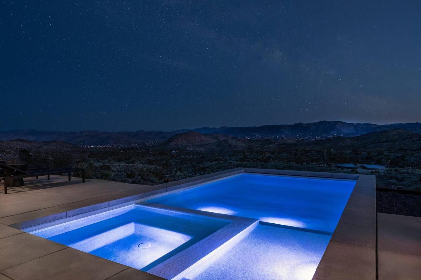 Yin And Yang The Perfect Joshua Tree Retreat - Property Image 131