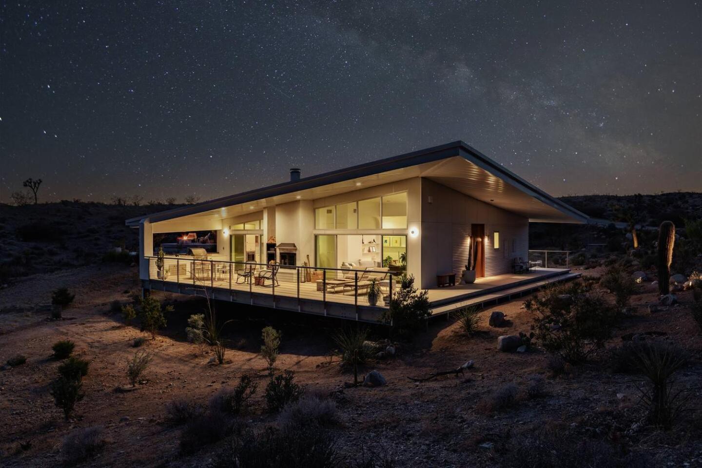 Yin And Yang The Perfect Joshua Tree Retreat - Property Image 81