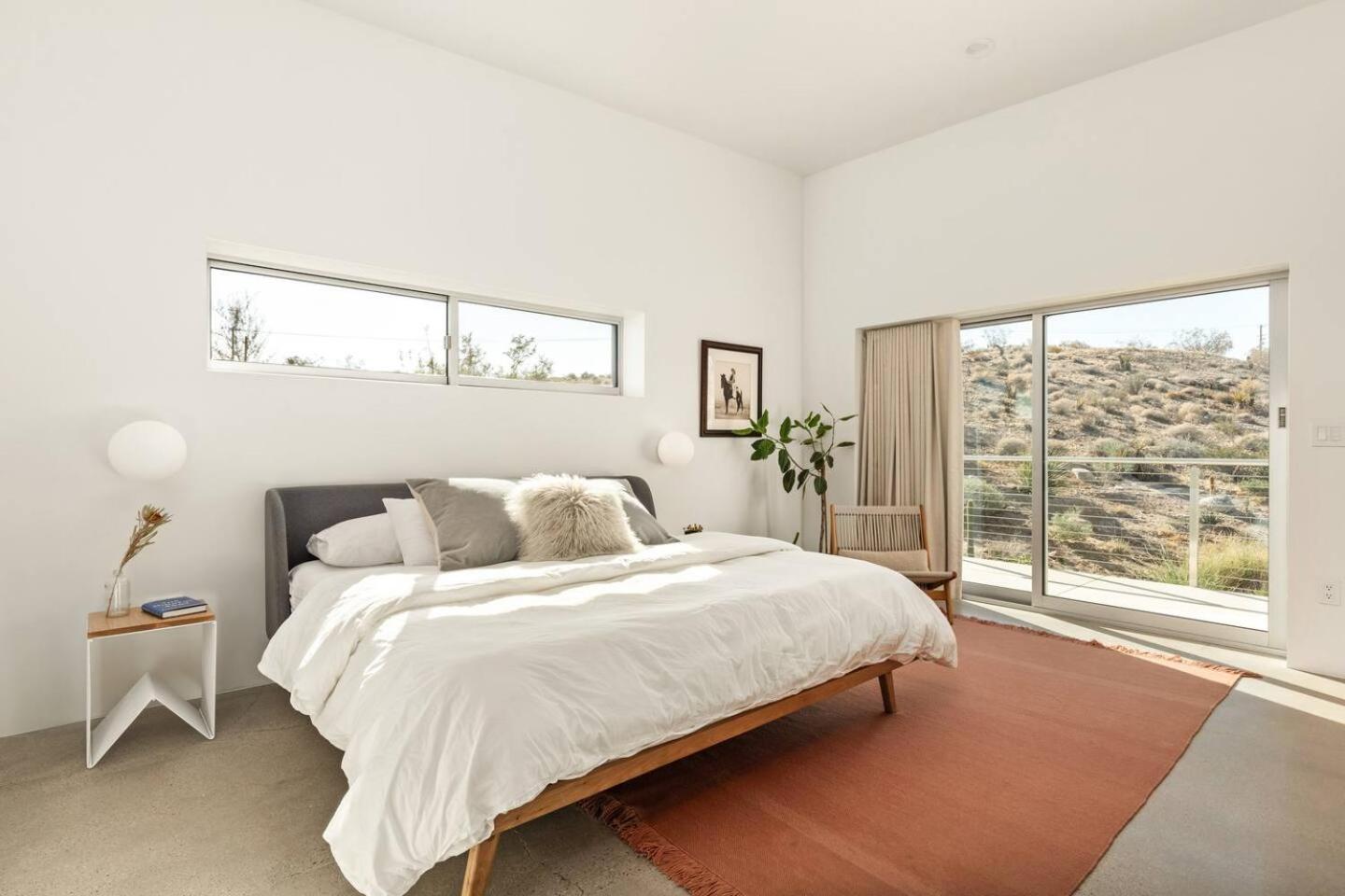 Yin And Yang The Perfect Joshua Tree Retreat - Property Image 86