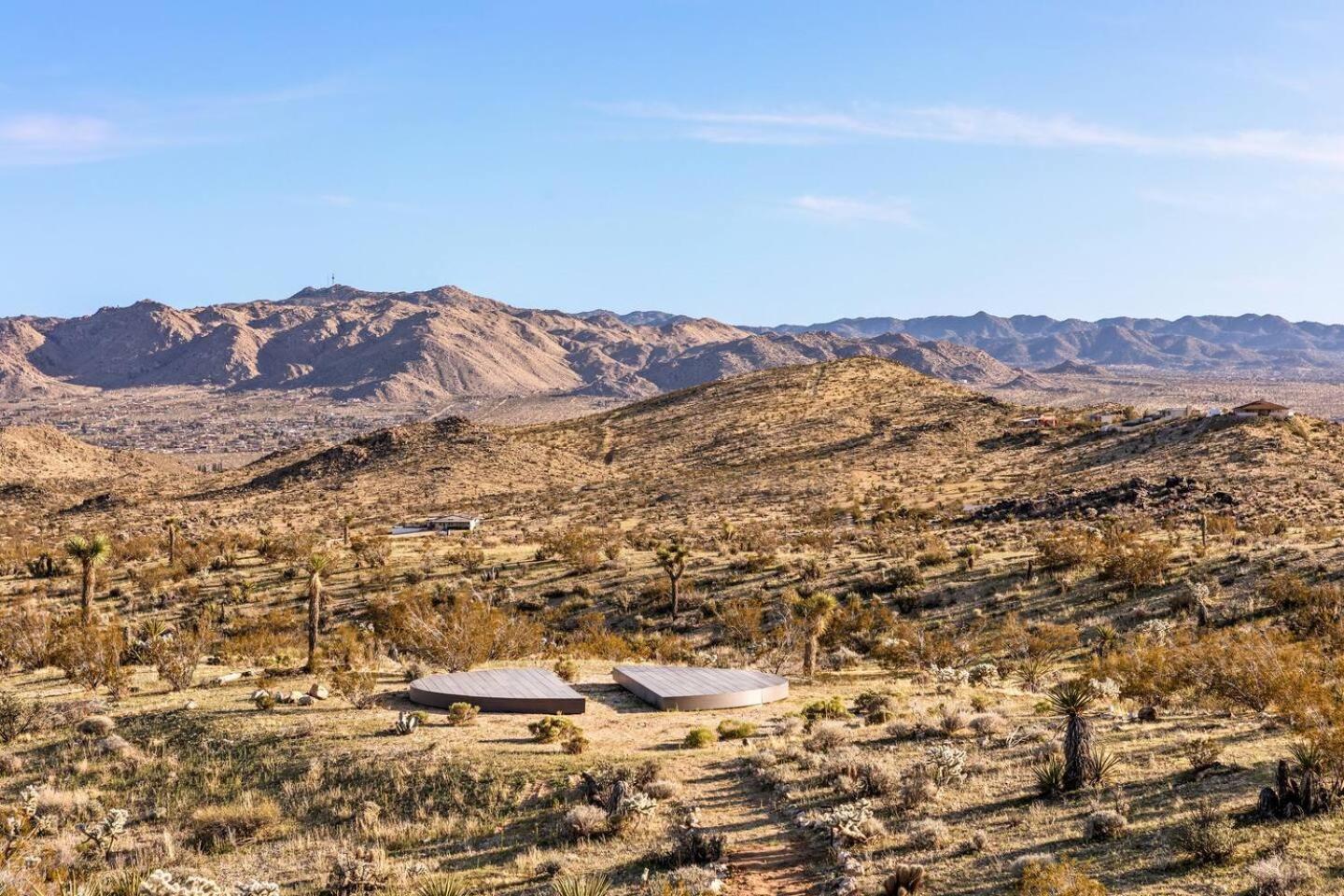 Yin And Yang The Perfect Joshua Tree Retreat - Property Image 153