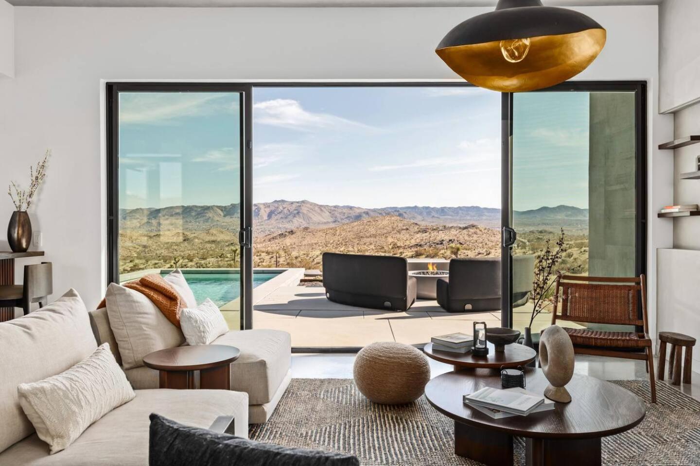 Yin And Yang The Perfect Joshua Tree Retreat - Property Image 163