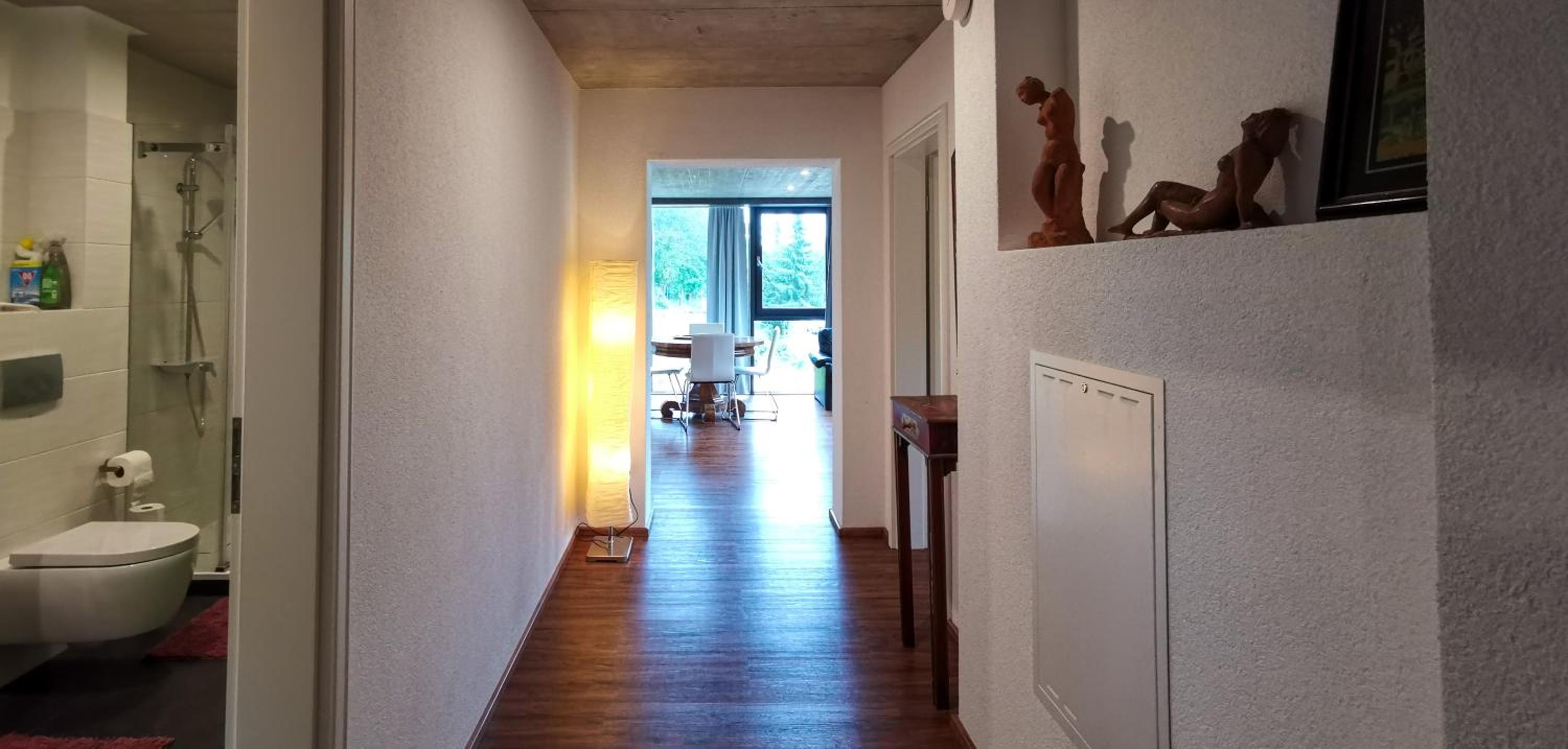 Exklusive Wohnung mit 2 Schlafzimmern für 4 Personen nur 30 Minuten von Zürich entfernt