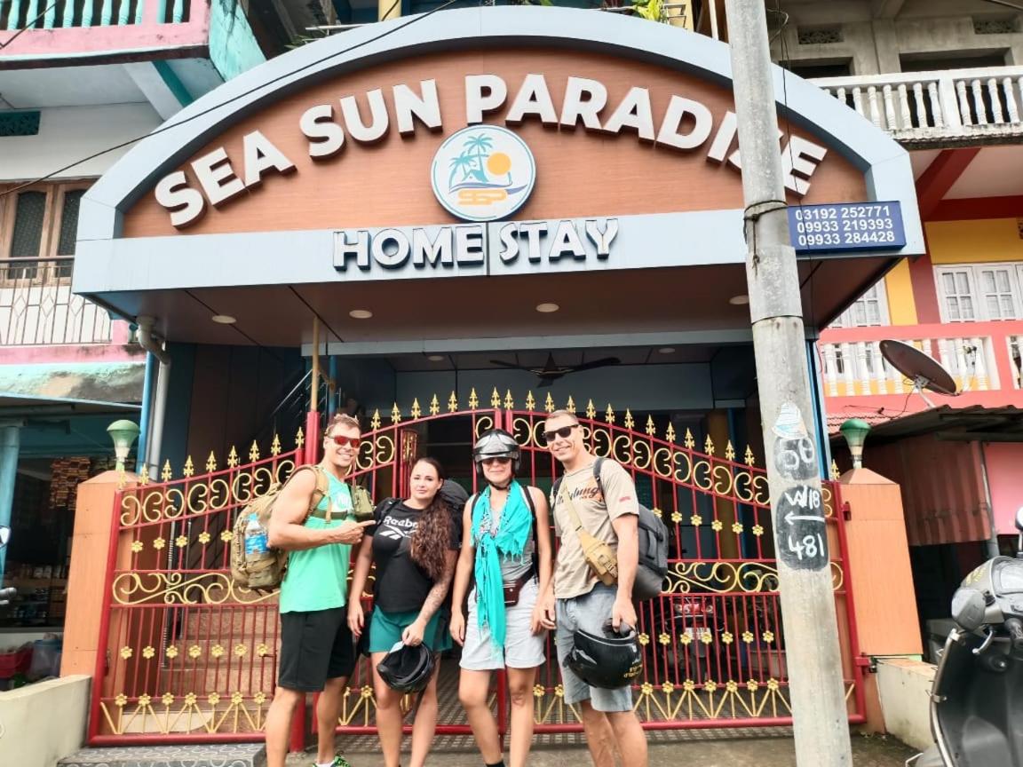 SEA SUN PARADISE