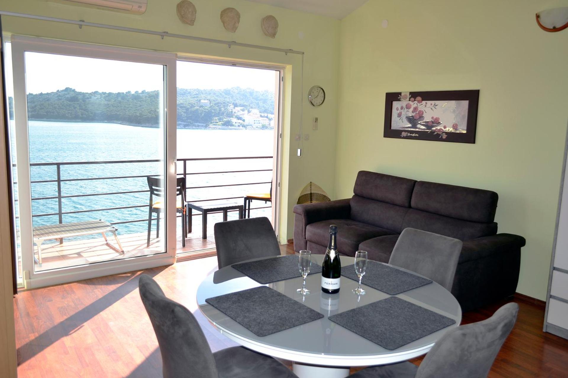 Rozali Tisno Apartments view 4