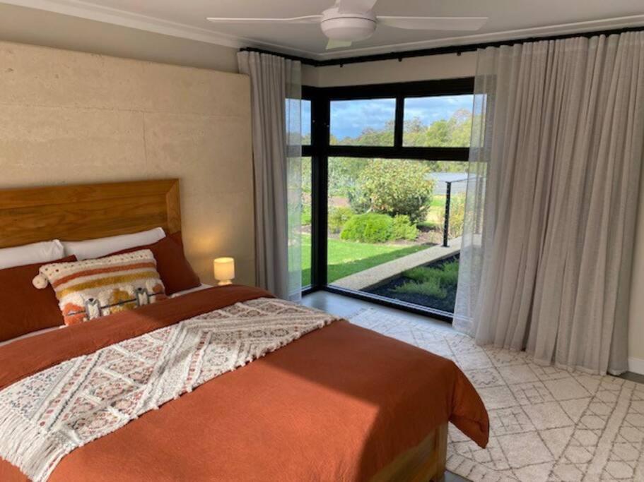 Wildwood Retreat a Luxury Vineyard Escape