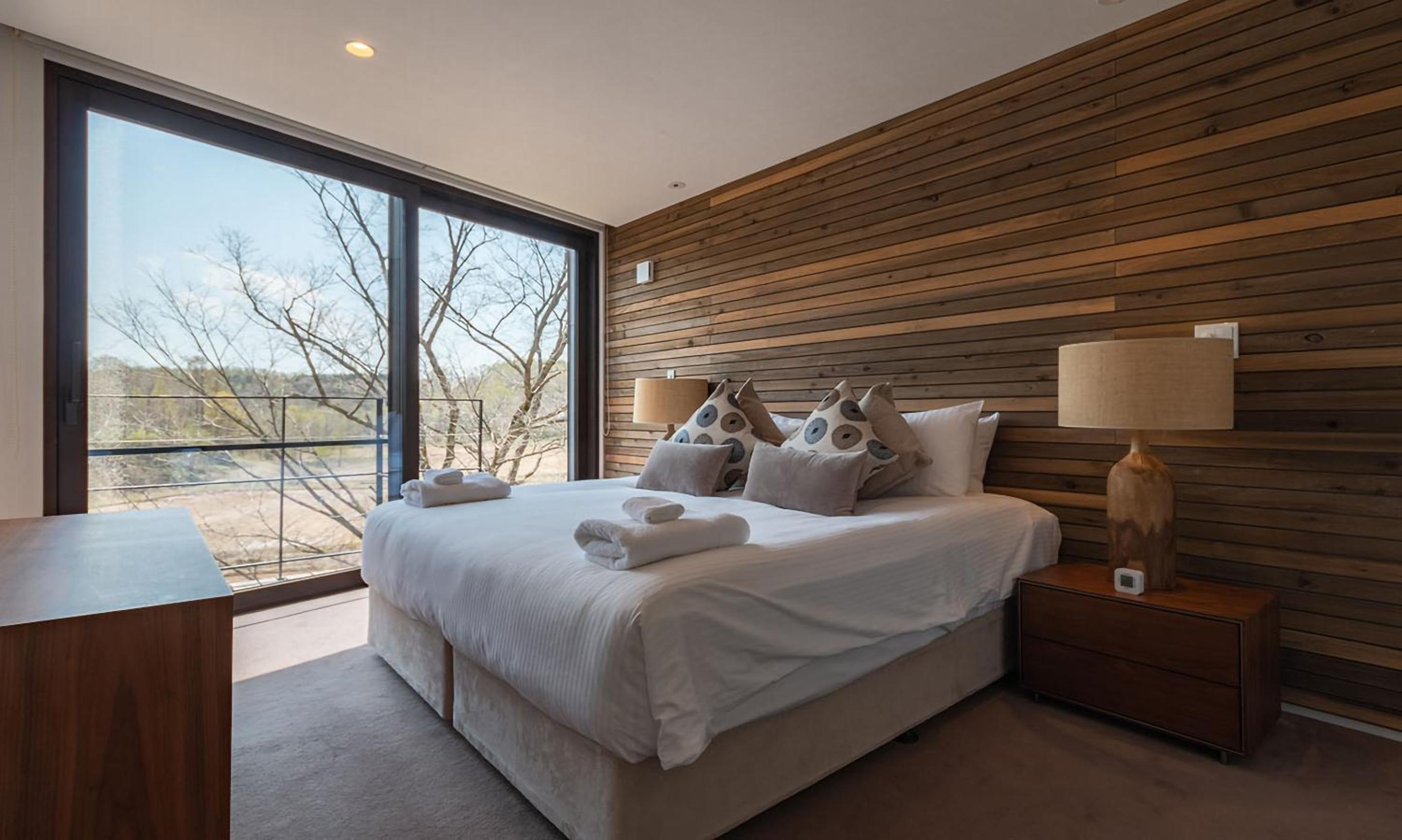 Escarpment House by H2 Life view 4