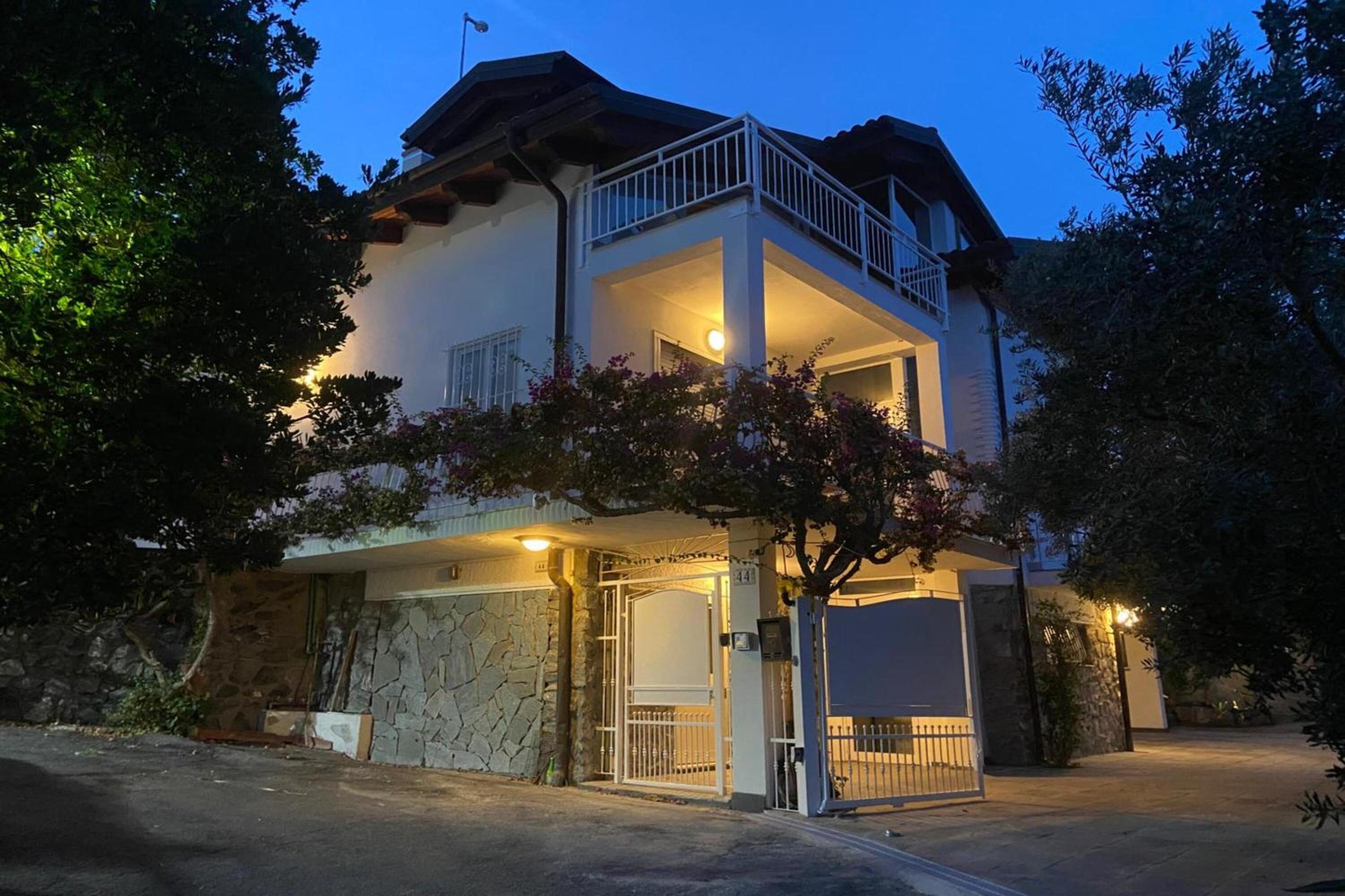 Villa Luce del Sol with Pool