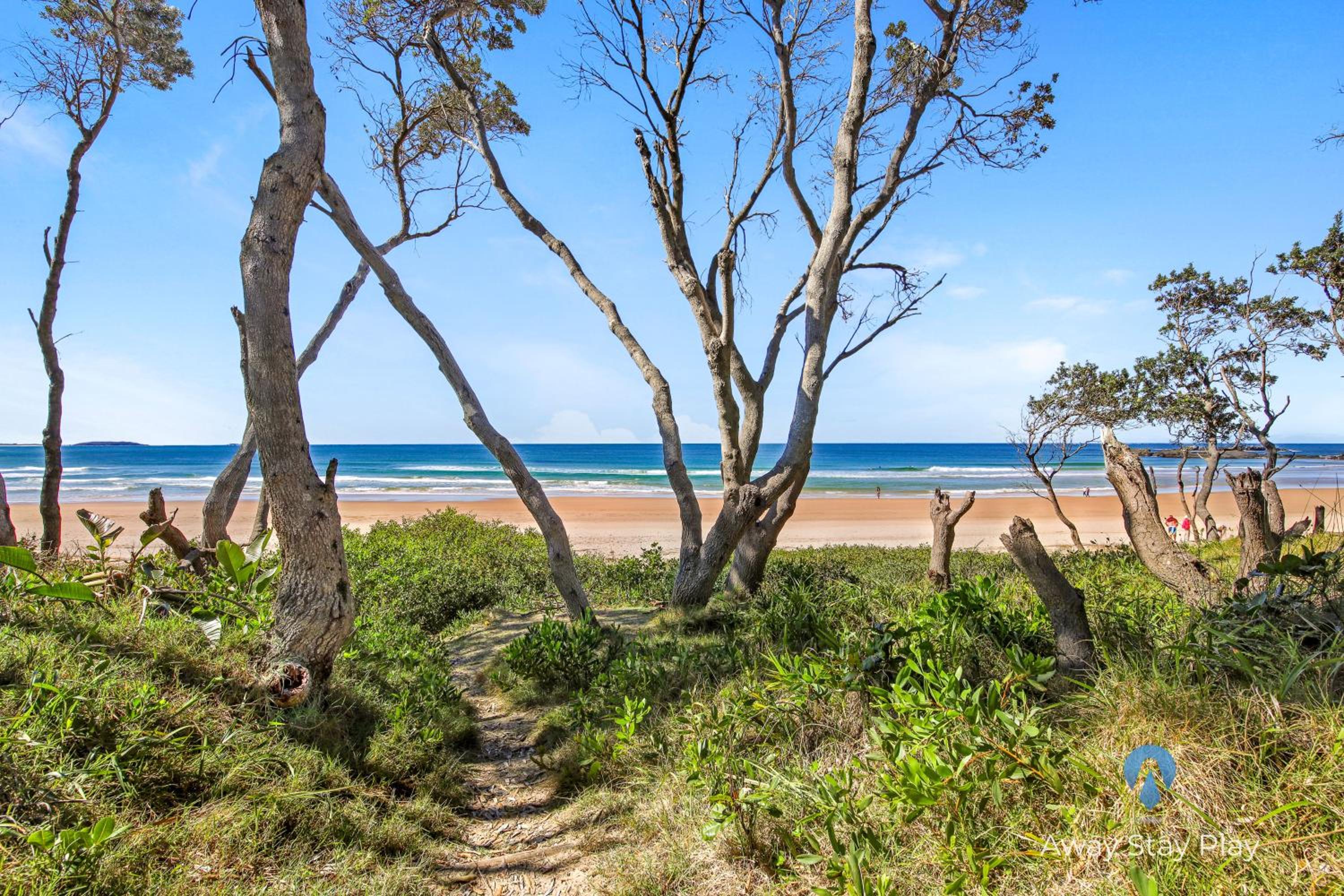Shellies On The Beach - Little House