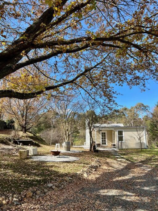 Old Oak Tree Cottage