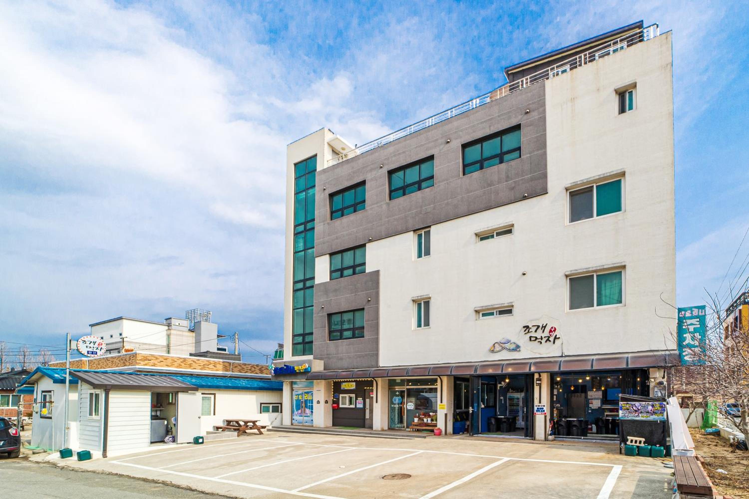 Photo 14