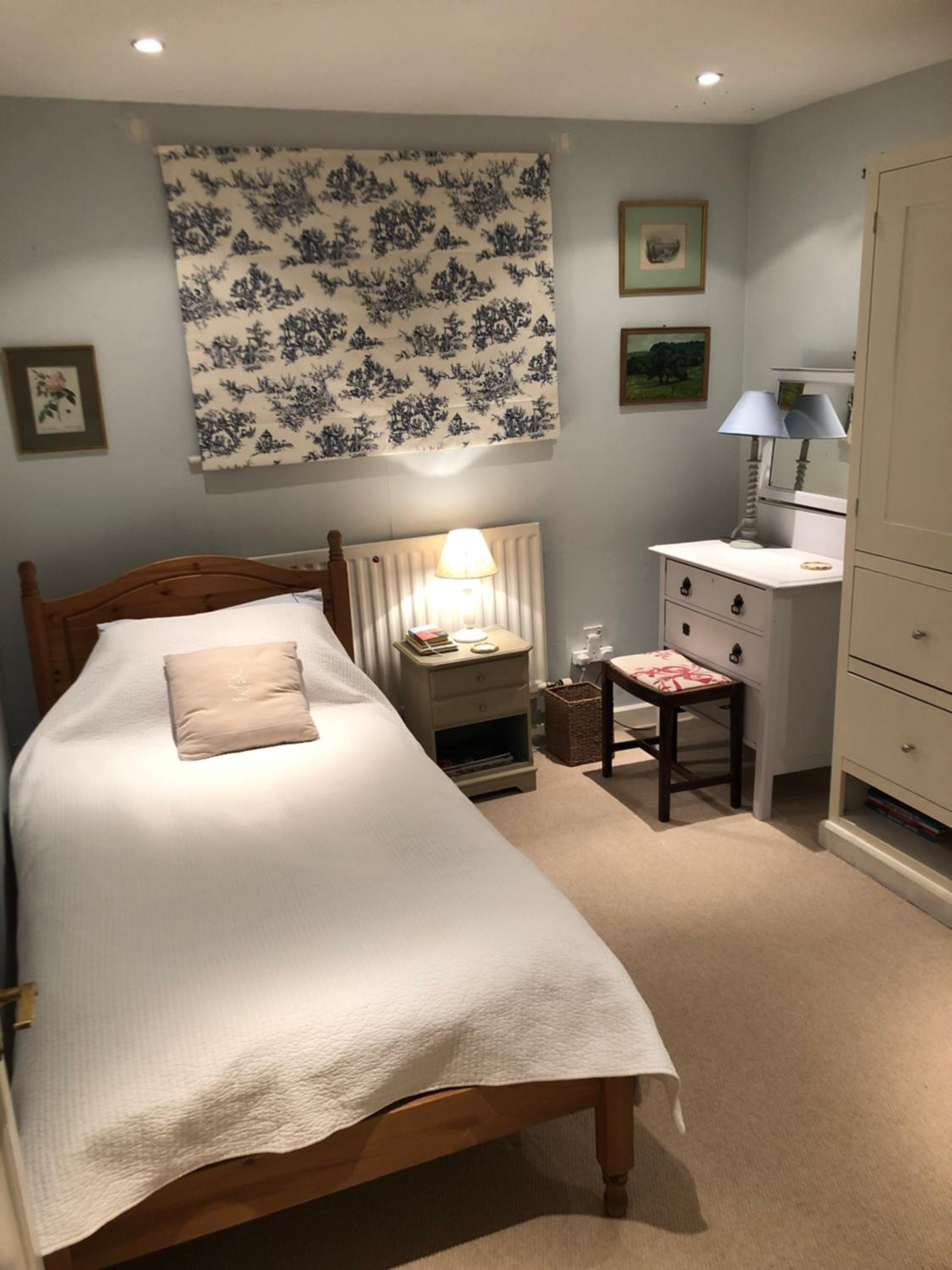 Holiday Let or B&B in Child Okeford, United Kingdom