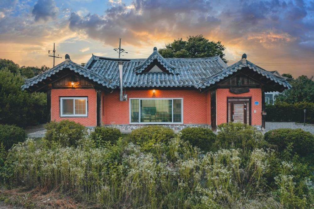 Chuncheon Viandante Dokchaehanok