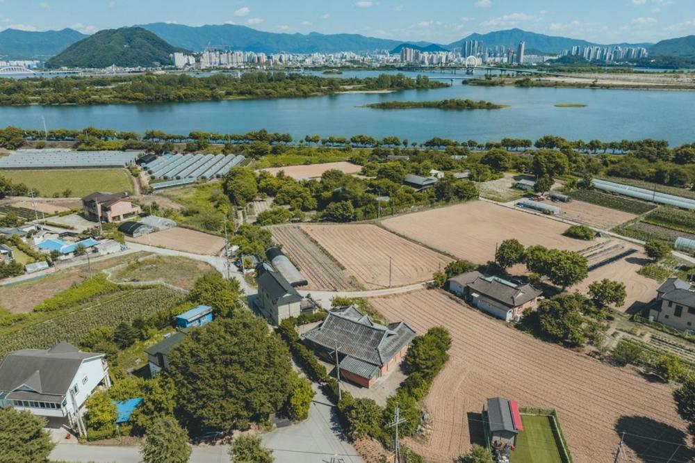 Chuncheon Viandante Dokchaehanok