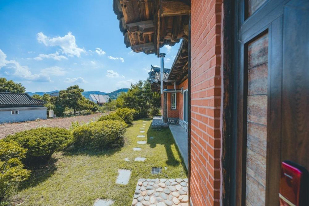 Chuncheon Viandante Dokchaehanok