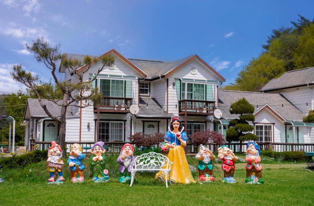 Yangpyeong Saneum Pension view 3