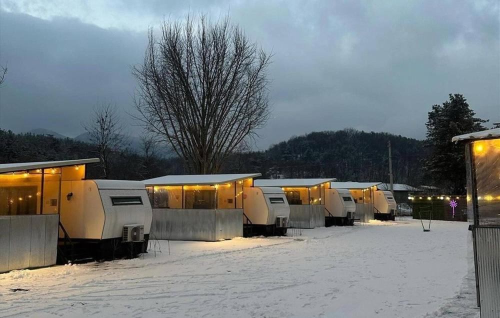 Pocheon Lodge Caravan Camping Site