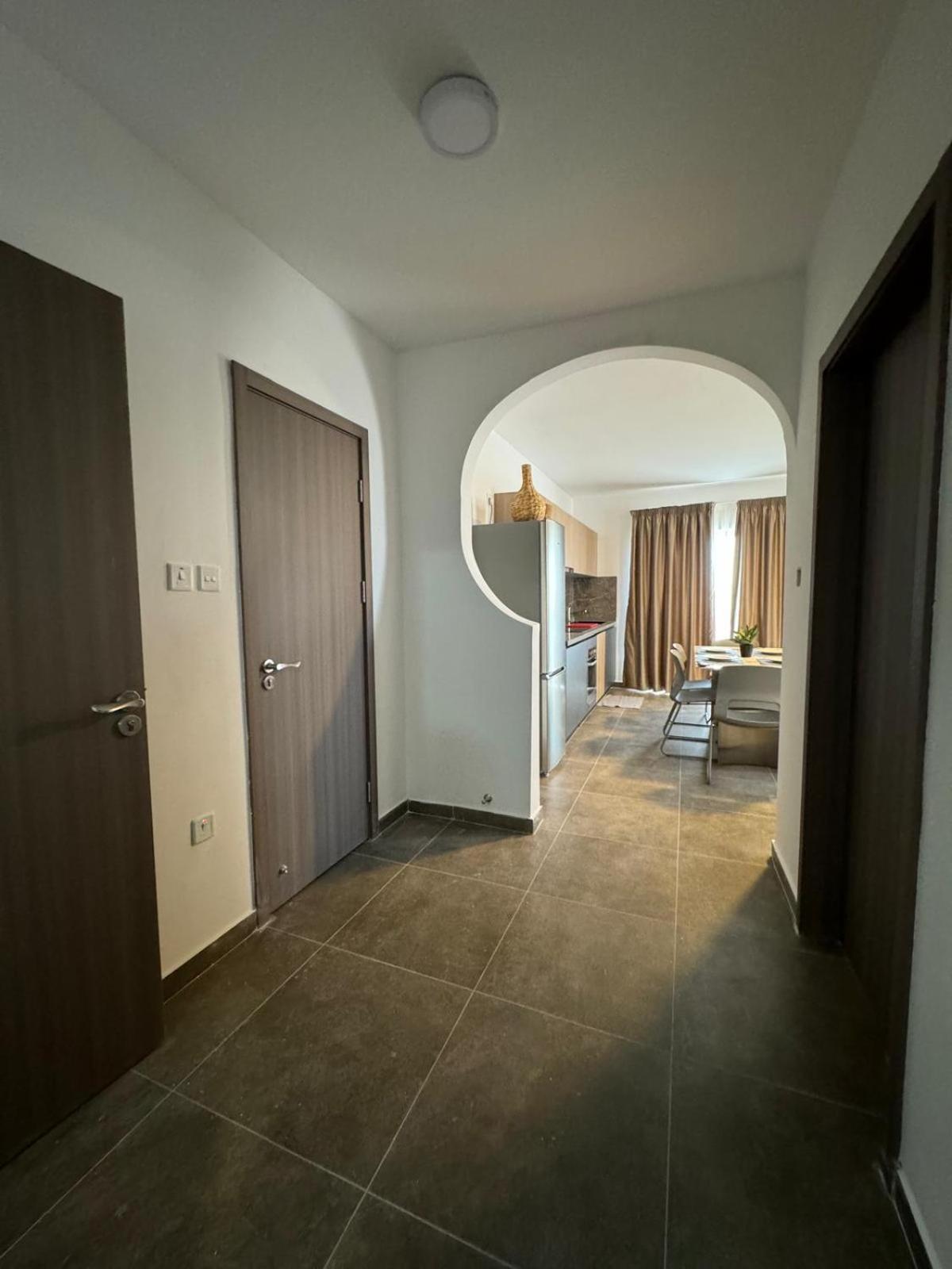 Charming Apartment with Country view 2BR - by HostMT, photo 4