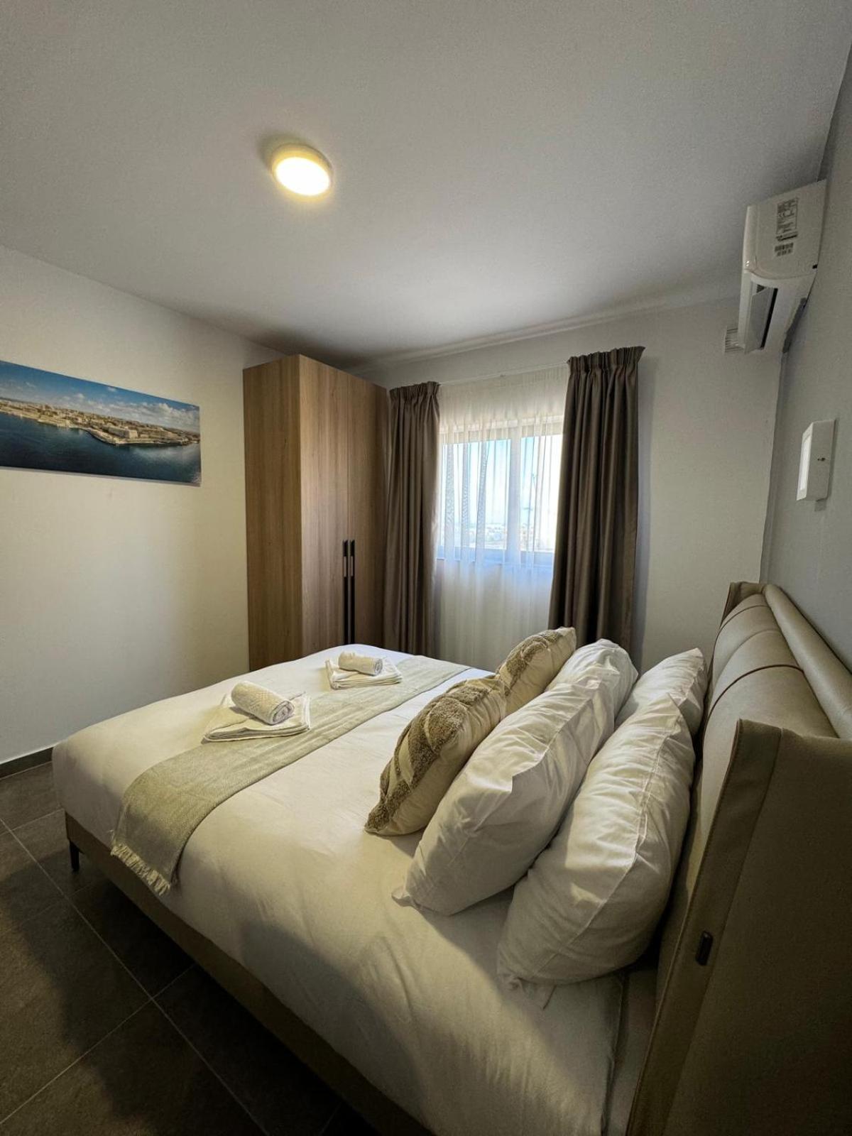 Charming Apartment with Country view 2BR - by HostMT, photo 15