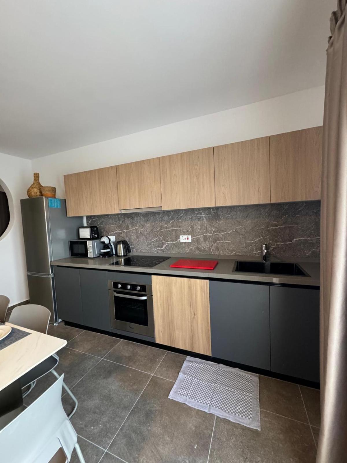 Charming Apartment with Country view 2BR - by HostMT, photo 17