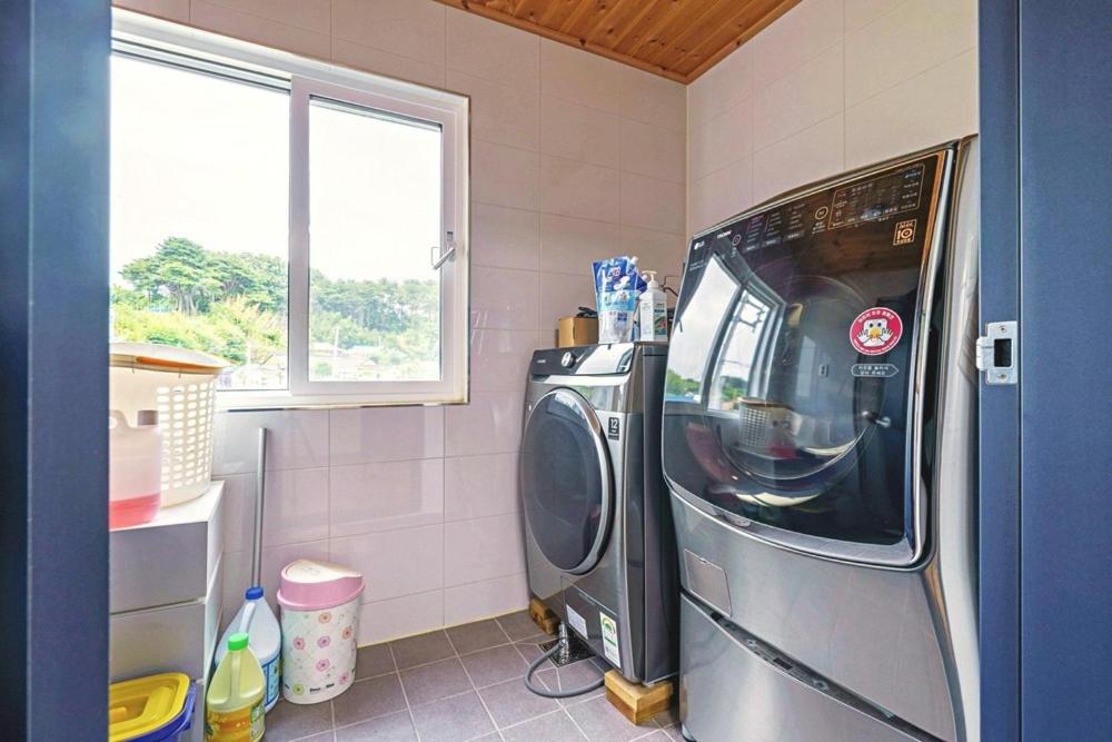 Bom