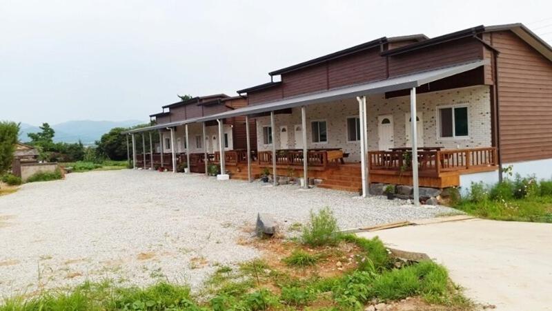 Nonsan Wild Flower Pension