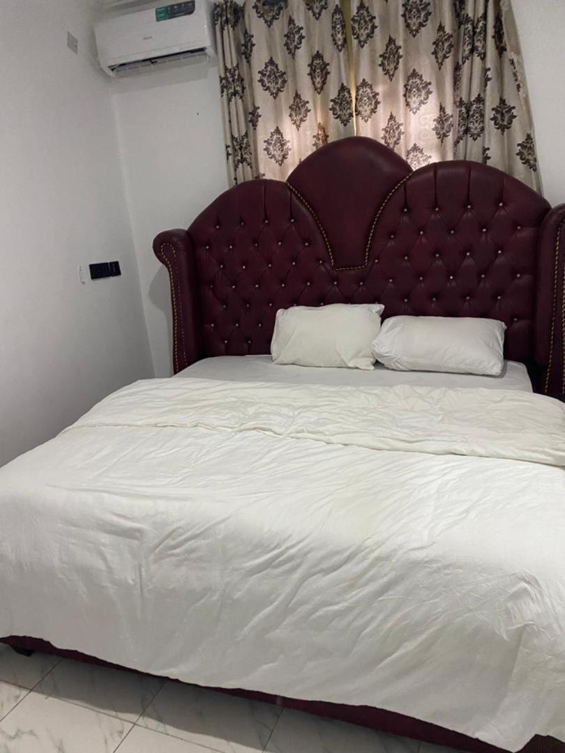 RichJ Luxury Apartments view 3