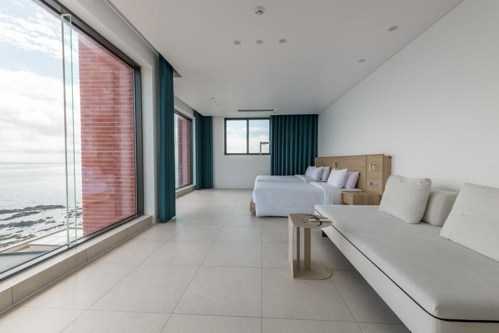 Pohang Case Poolvilla