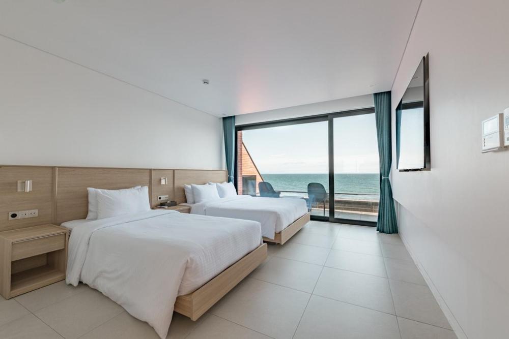 Pohang Case Poolvilla