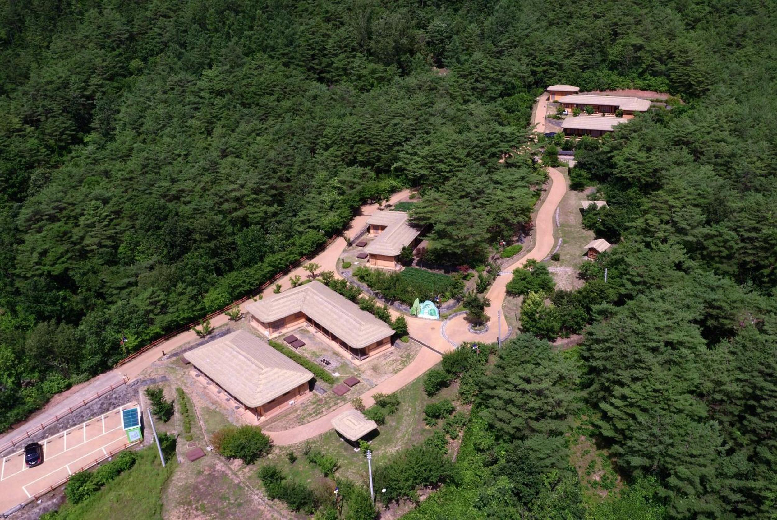 Yangyang Pension Sanjeok view 2
