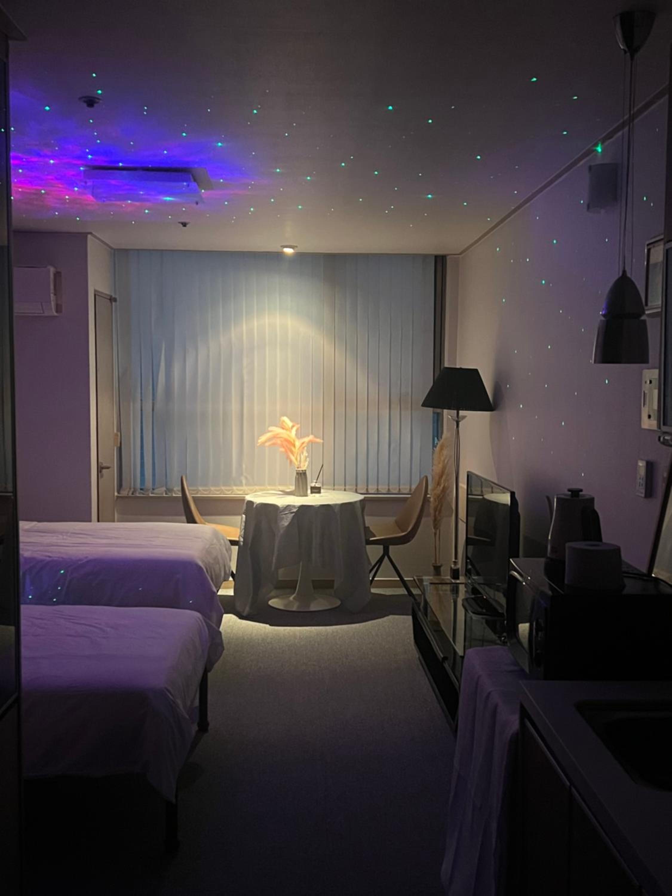 hotel room