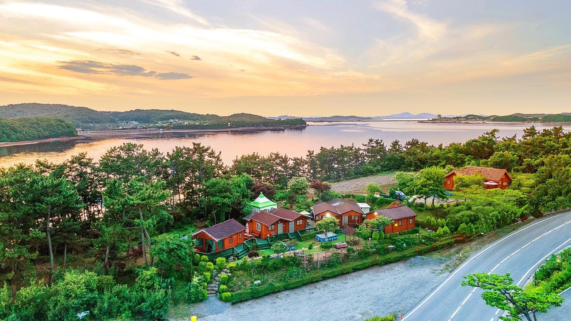 Taean loghouse pension view 2