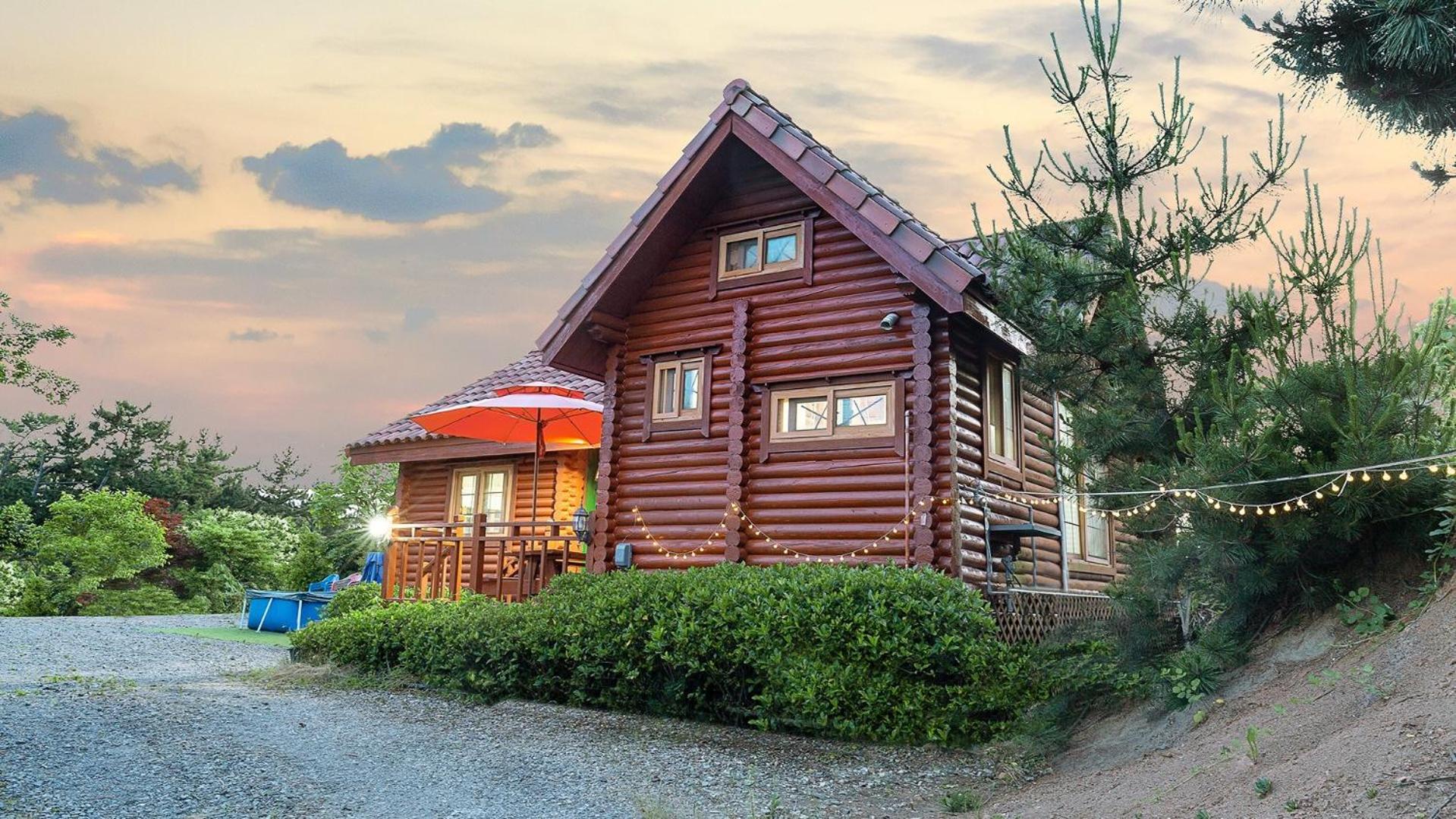 Taean loghouse pension view 3