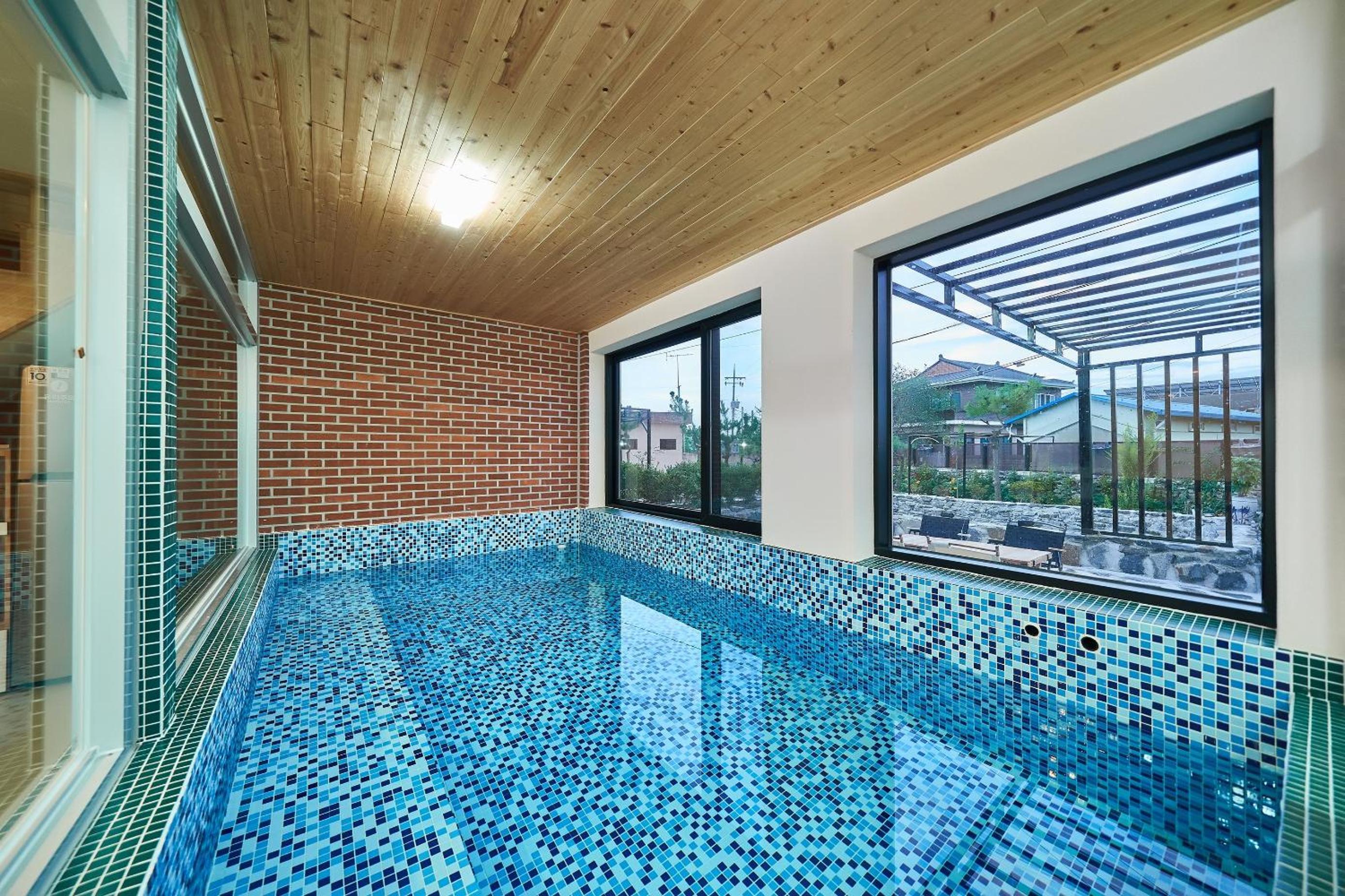 Nonsan Oyeo Poolvilla