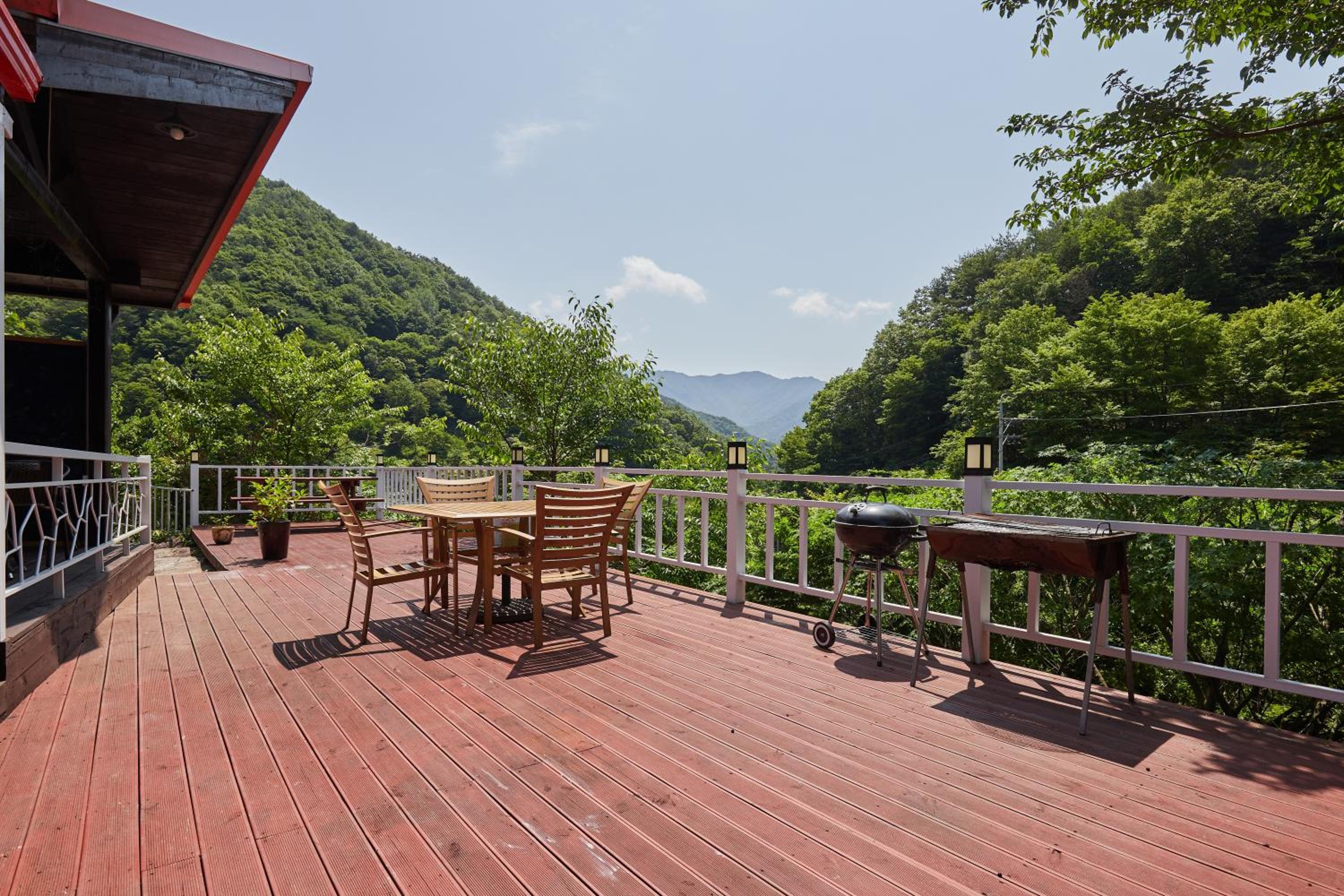 Hadong Nuran Garden Pension