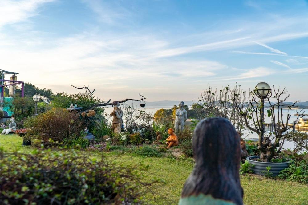 Yeosu Artist Pension view 4
