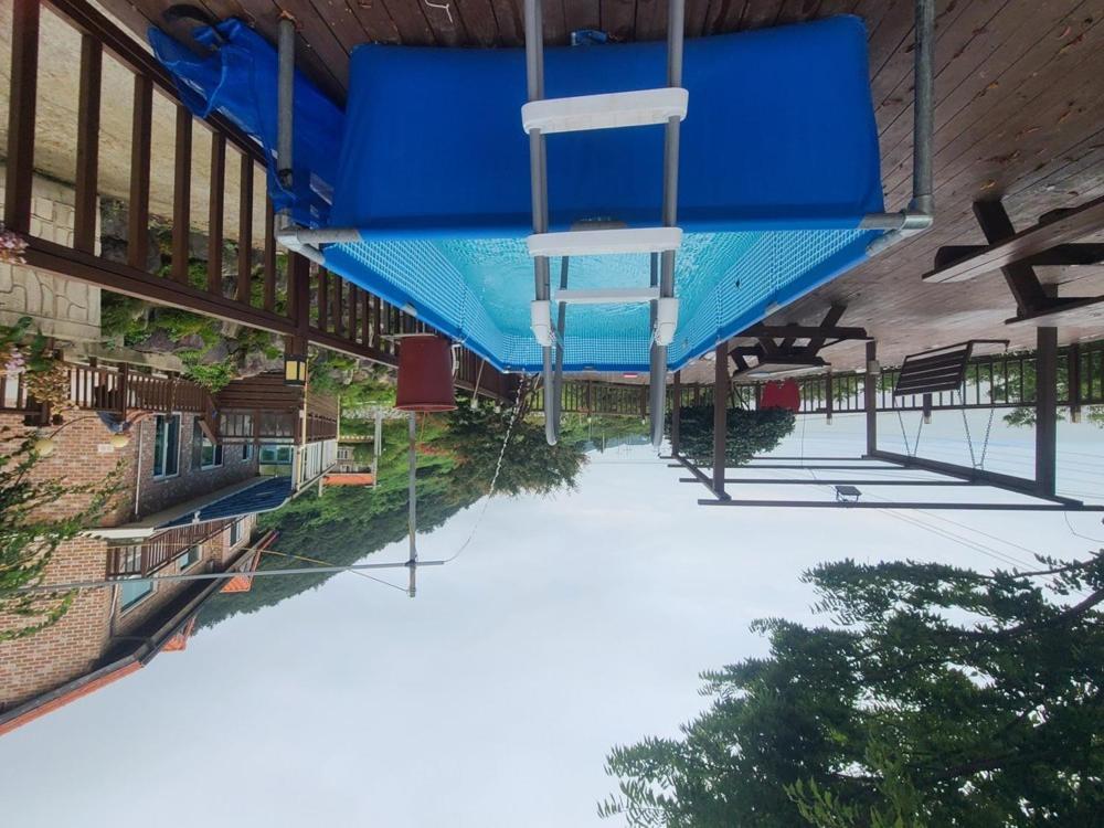 Yeonggwang Chohyeon Pension view 3