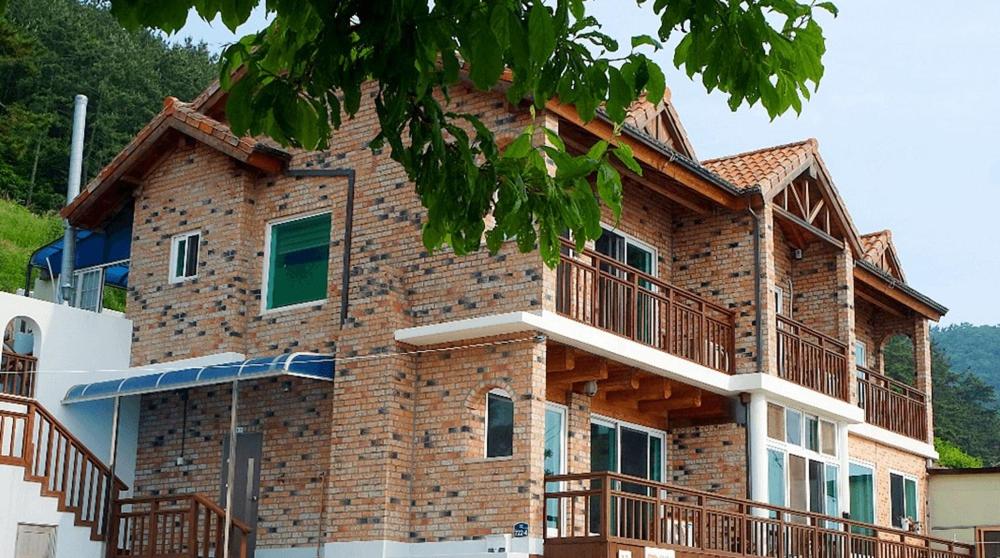 Yeonggwang Chohyeon Pension view 5