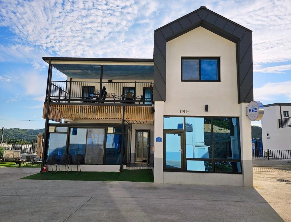 Gyeongju The Hidden Private Pool Villa view 4