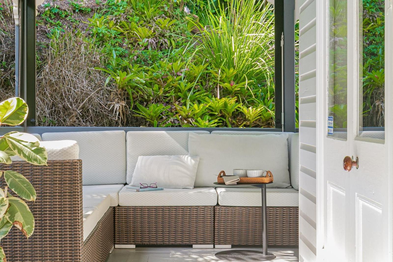 Glenelg Upstairs Residence