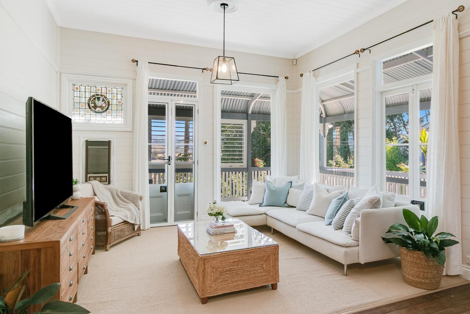 Glenelg Upstairs Residence