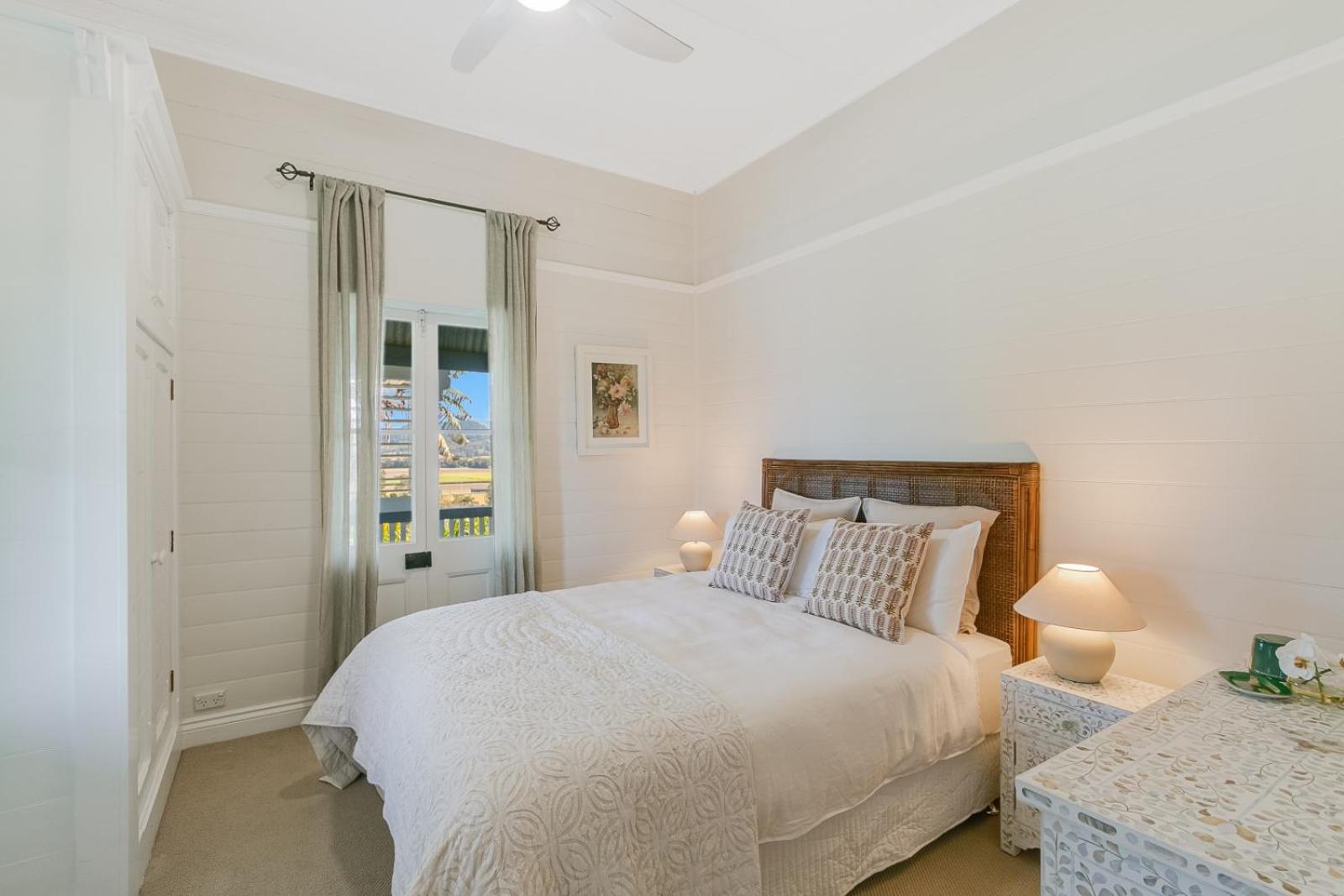 Glenelg Upstairs Residence