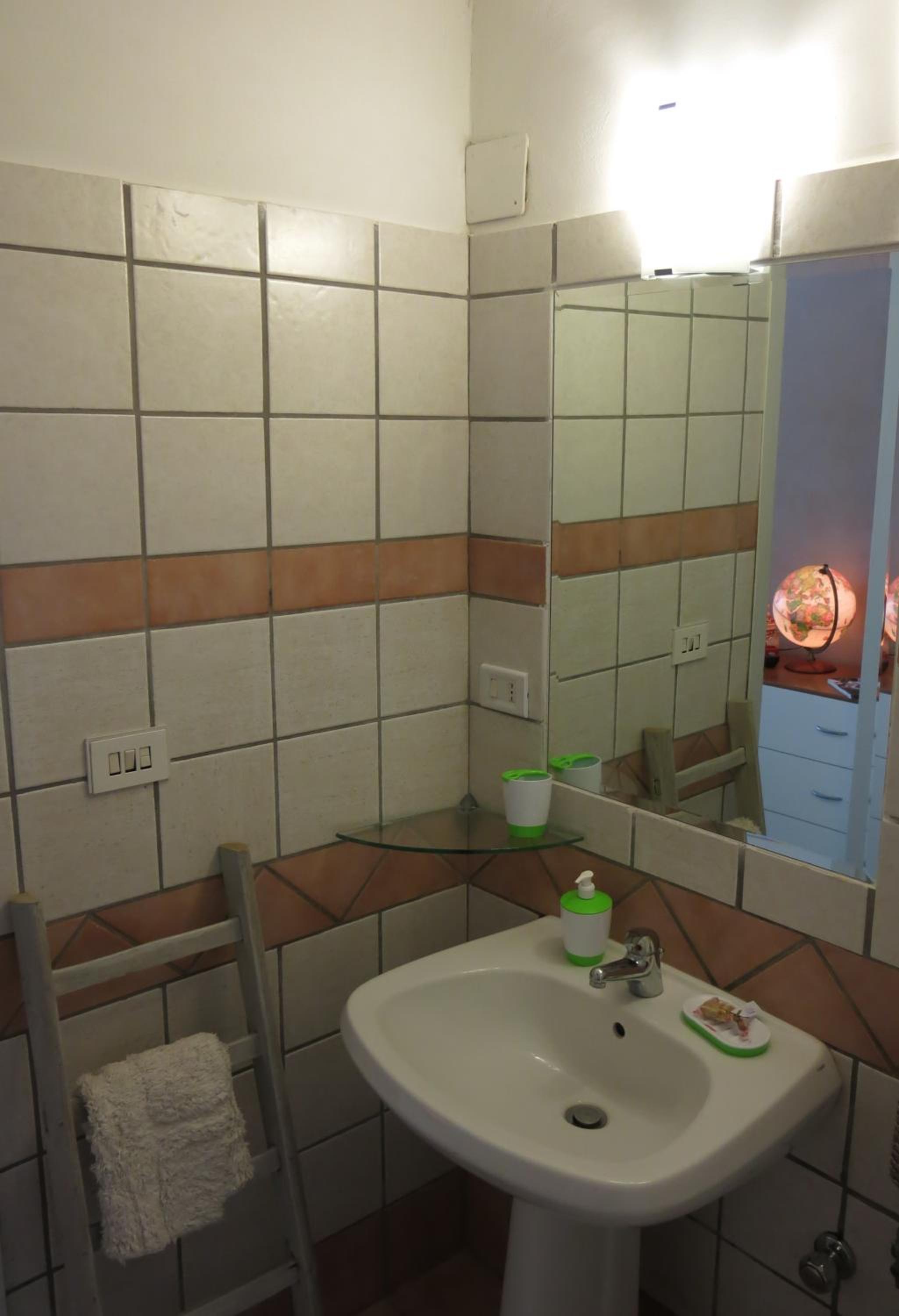 B&B Spiraglio en Siracusa — bathroom