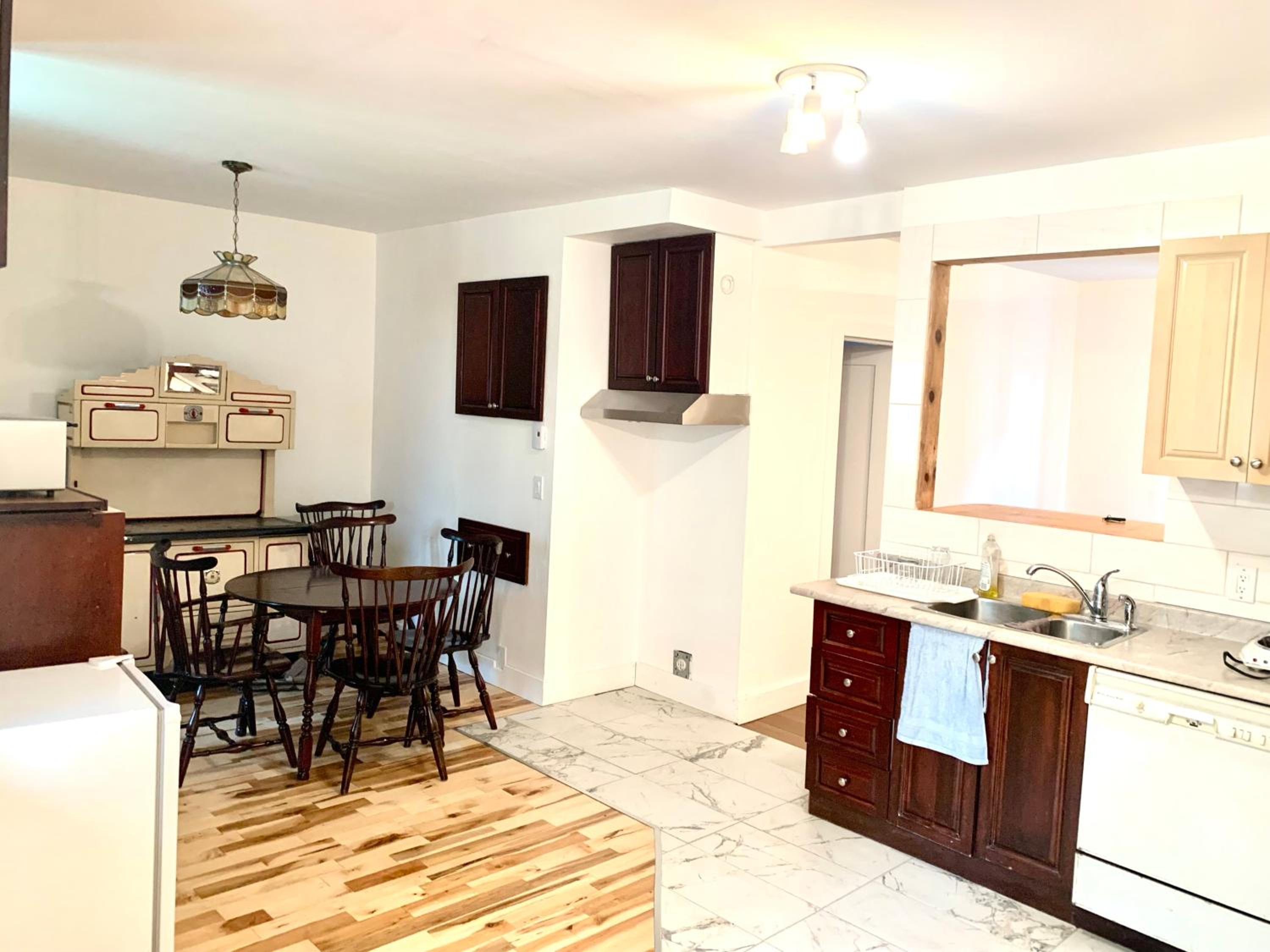 Select Room in 2-Bedroom Apartment, Quebec City