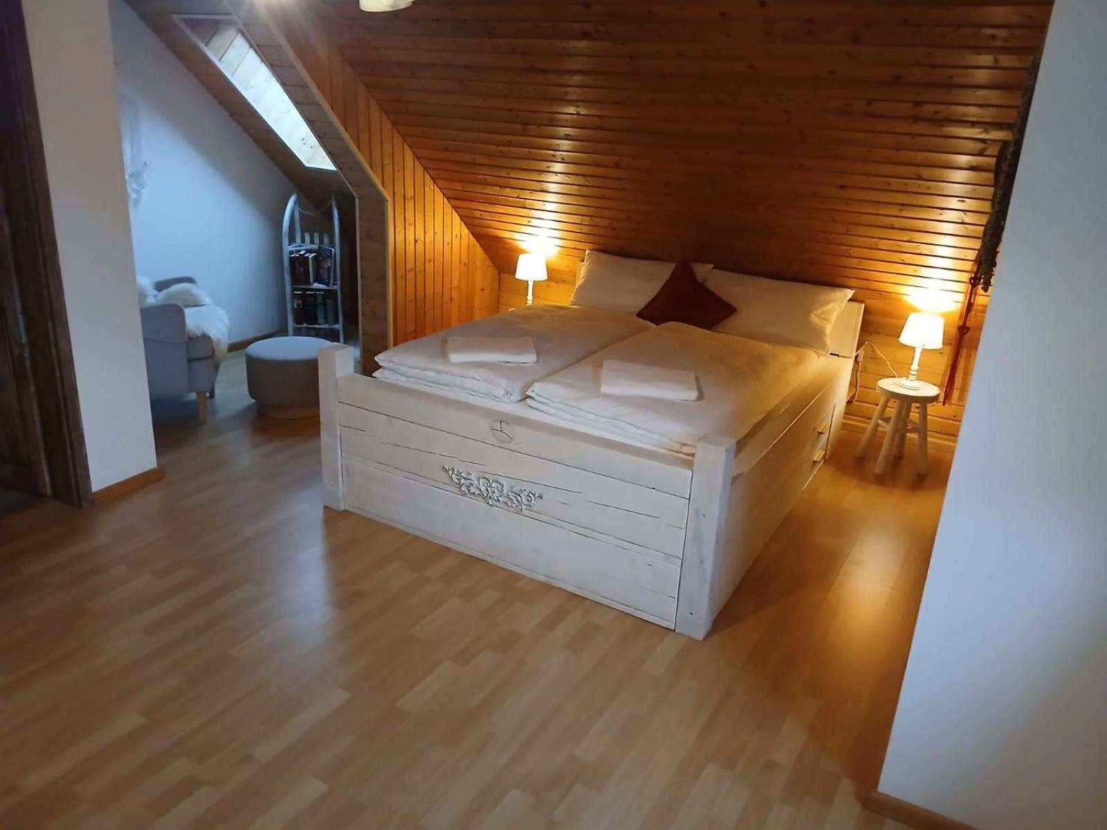 Familienfreundliches-luxus-Bahnwärterhaus