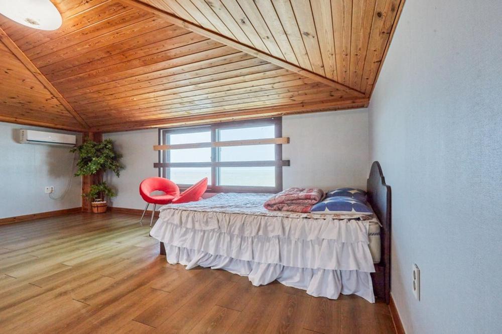 Taean Rainbow Pension